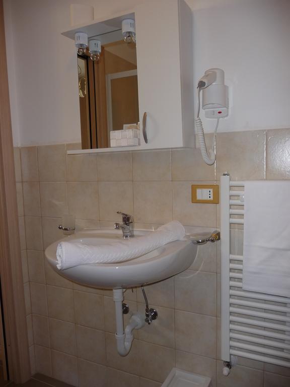 Hotel Cantore Генуя Экстерьер фото