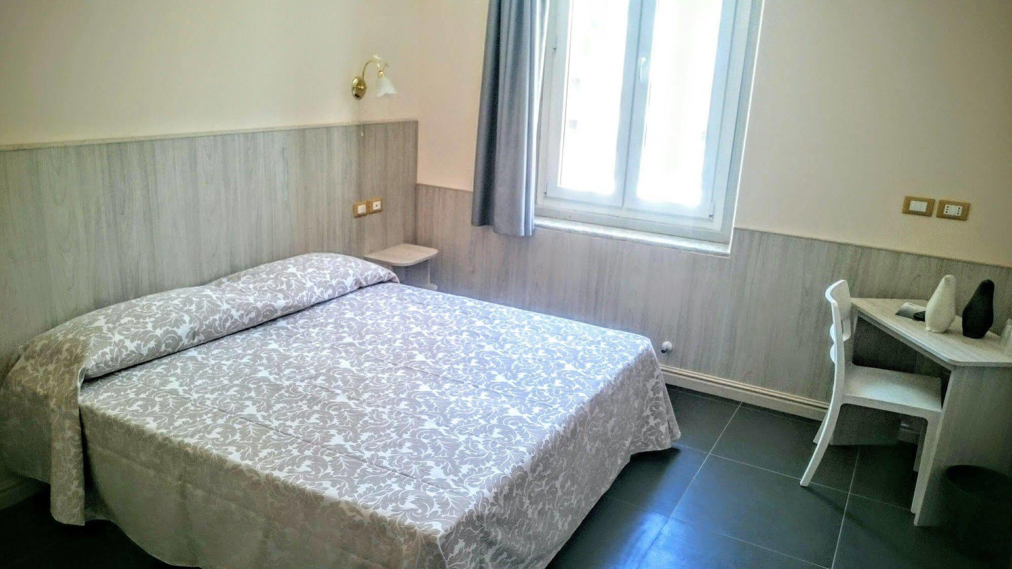 Hotel Cantore Генуя Экстерьер фото