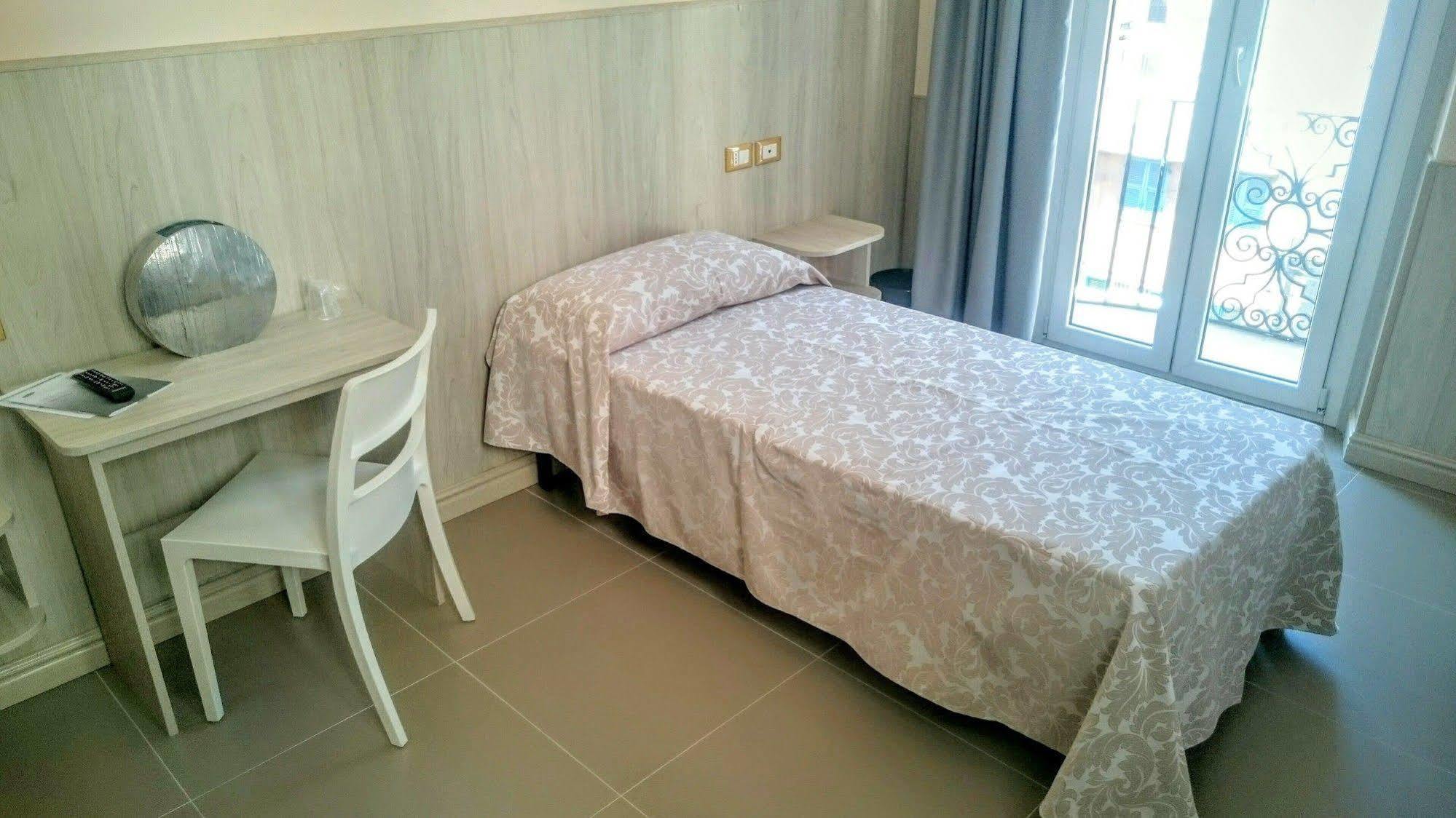 Hotel Cantore Генуя Экстерьер фото