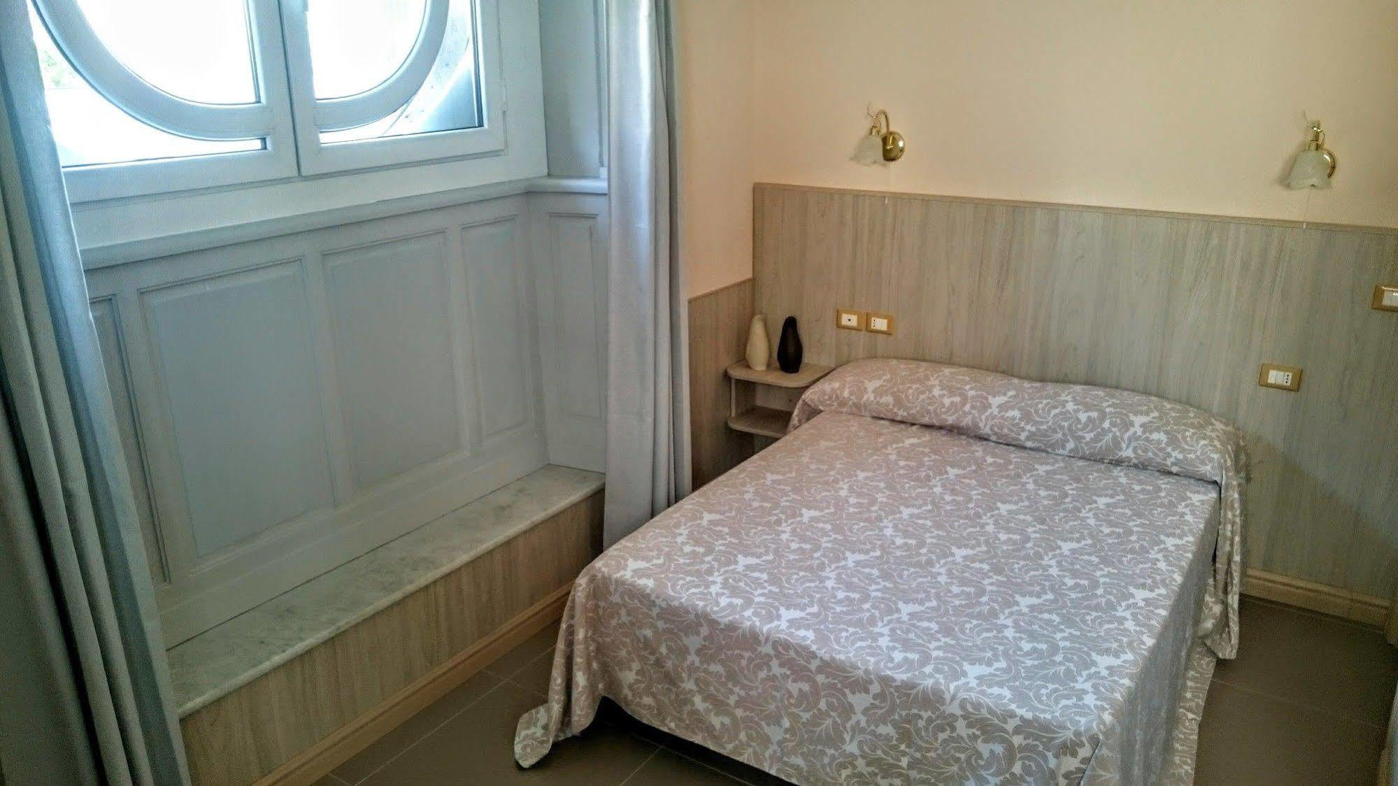 Hotel Cantore Генуя Экстерьер фото