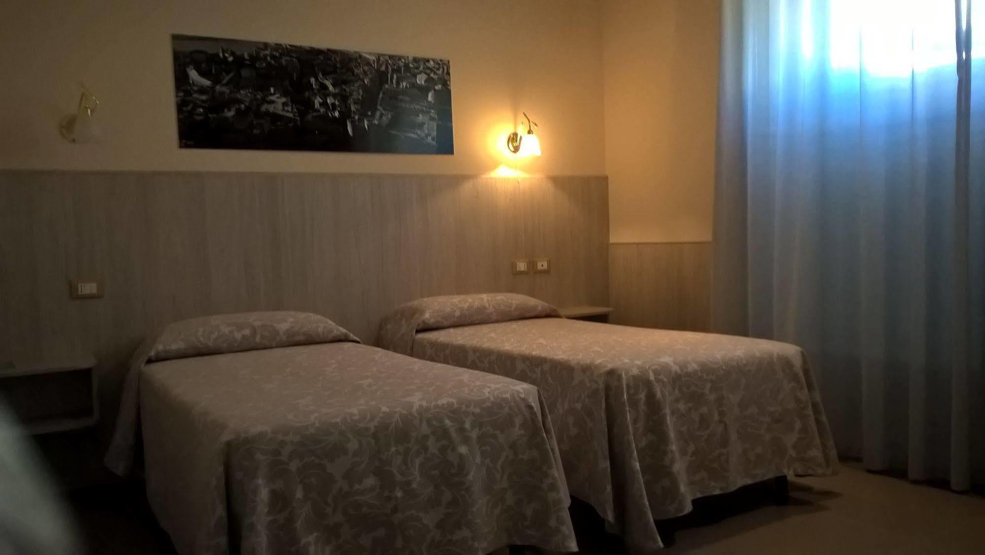 Hotel Cantore Генуя Экстерьер фото